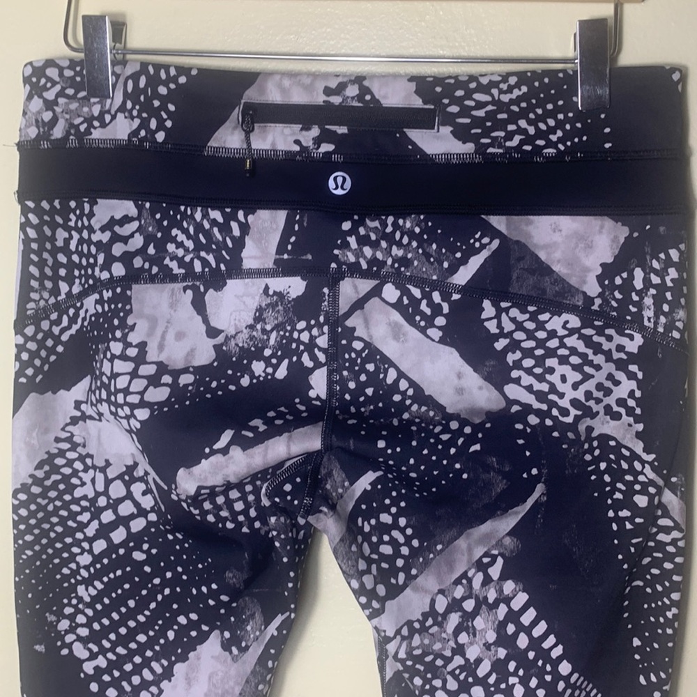 Lululemon Pace Tight *Full-on Luxtreme style Number: W5L76S